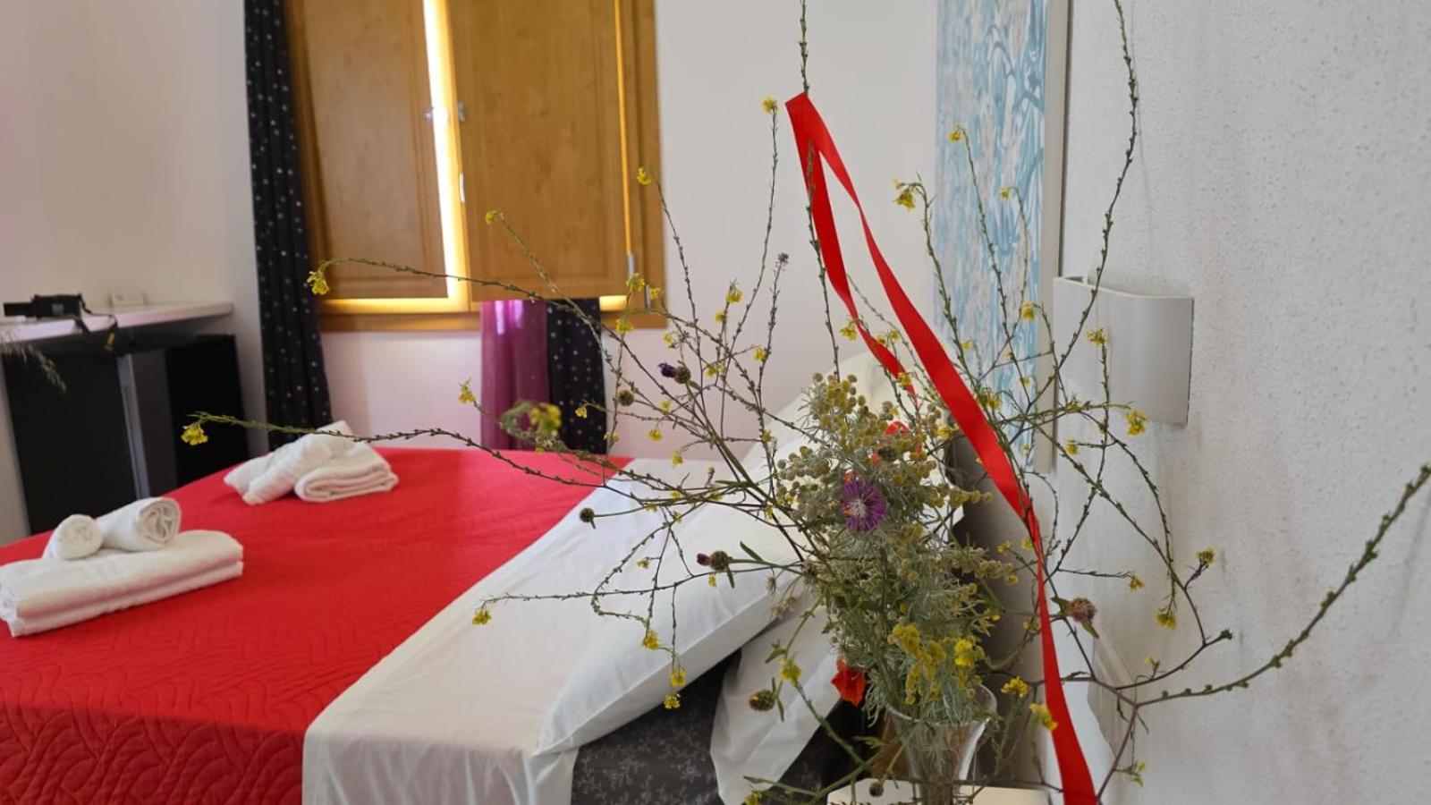 B. Sinis Panzió Càbras Kültér fotó
